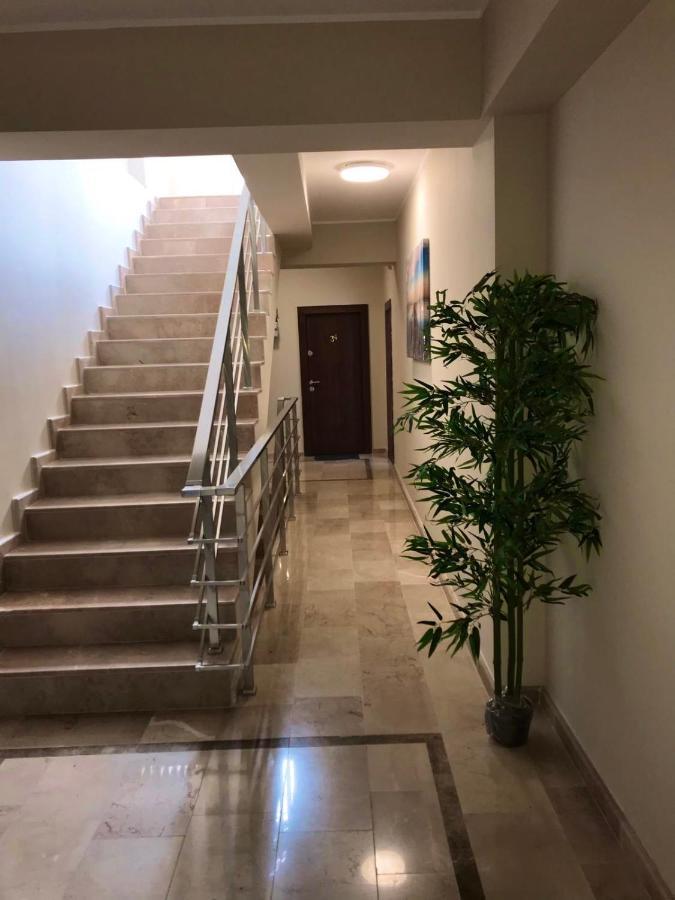 Rohan Studio One Aparthotel Navodari Bagian luar foto