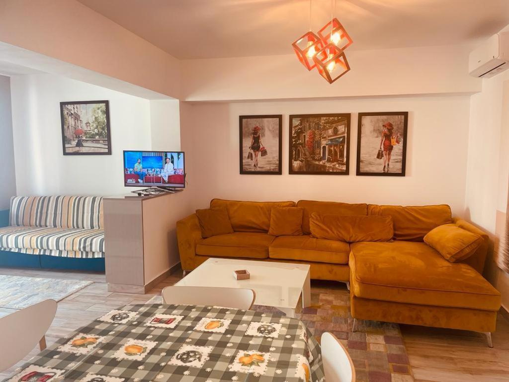 Rohan Studio One Aparthotel Navodari Bagian luar foto
