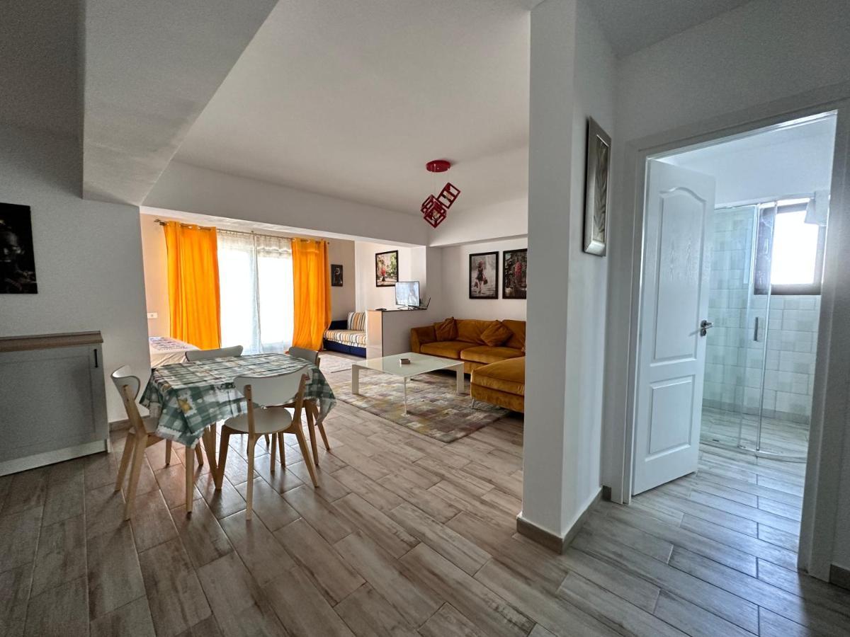 Rohan Studio One Aparthotel Navodari Bagian luar foto