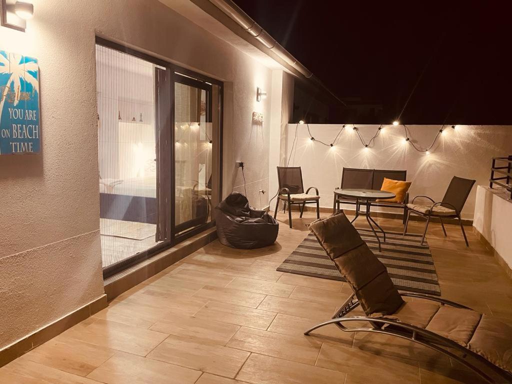 Rohan Studio One Aparthotel Navodari Bagian luar foto